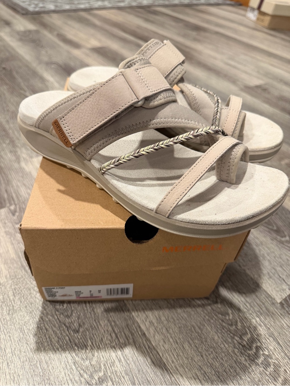 Merrell Women's Light Beige Strappy Slide Sandals